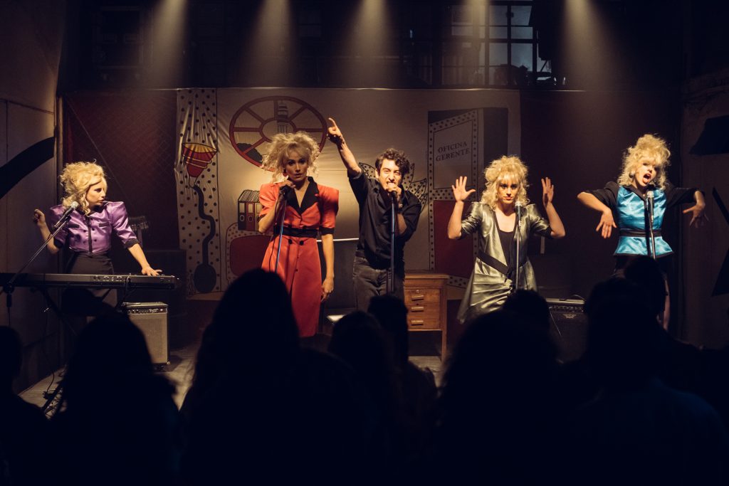 Las Cleopatras En Serie De Los Prisioneros