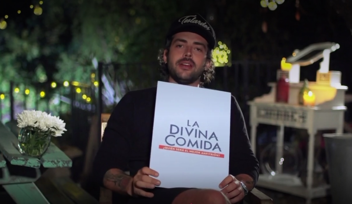 Desubicado: Max Cabezón lamió un plato en nueva temporada de "La Divina Comida"