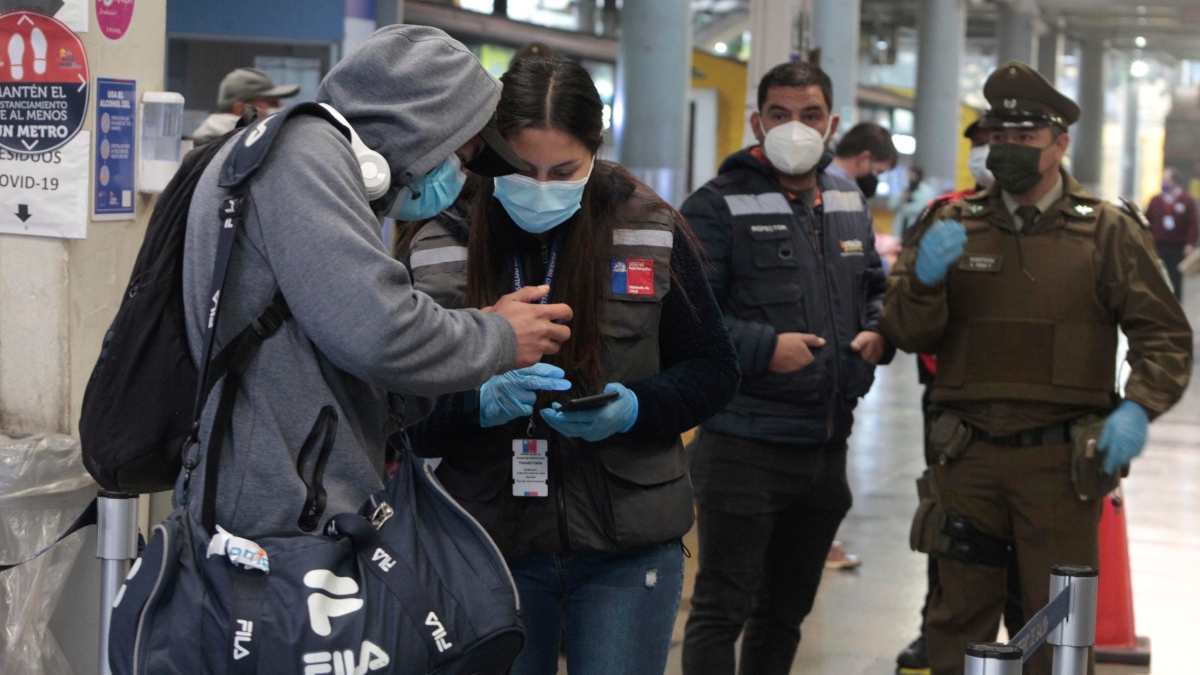 Minsal endurece medidas para controlar la pandemia