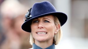 ¡No alcanzó a llegar al hospital! Nieta de reina Isabel II dio a luz en el baño de su casa