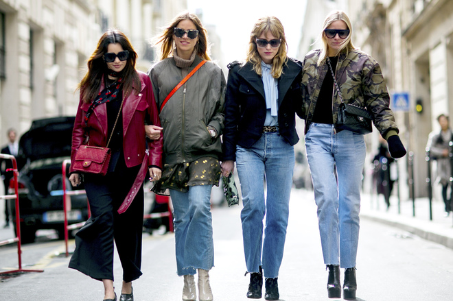 Mom jeans: ¡Una prenda que jamás pasará de moda! 