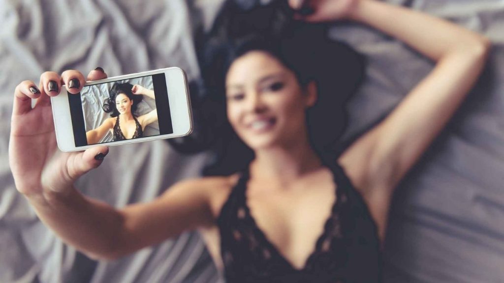 Cómo Hacer Sexting Con Tu Pareja Sin Arriesgar Tu Seguridad