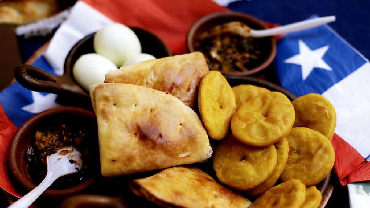 En el Día de la Cocina Chilena te contamos cuáles son los platos favoritos de nuestros locutores