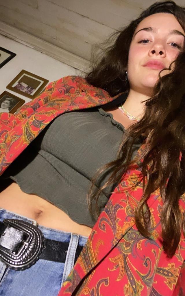 Cota Castelblanco se muestra "sin filtro" a ocho meses de dar a luz