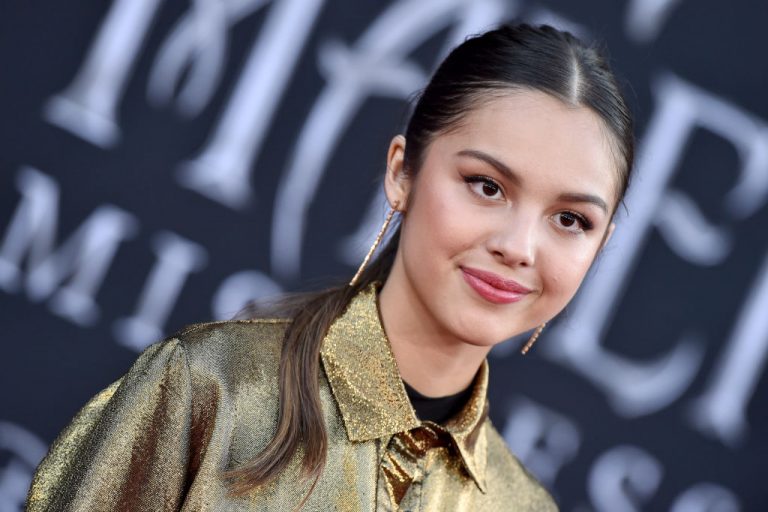 Olivia Rodrigo revela lo que la inspiró a escribir 'Drivers License' y 'Deja Vu'