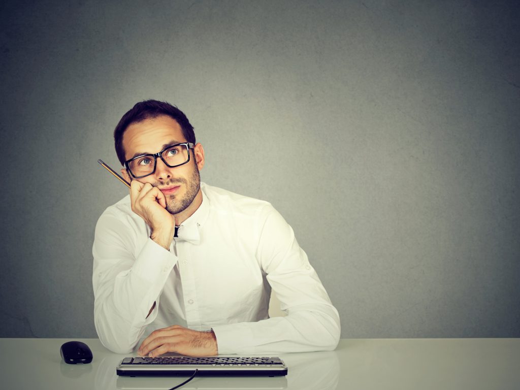 Hombre Distraído En Cita Online