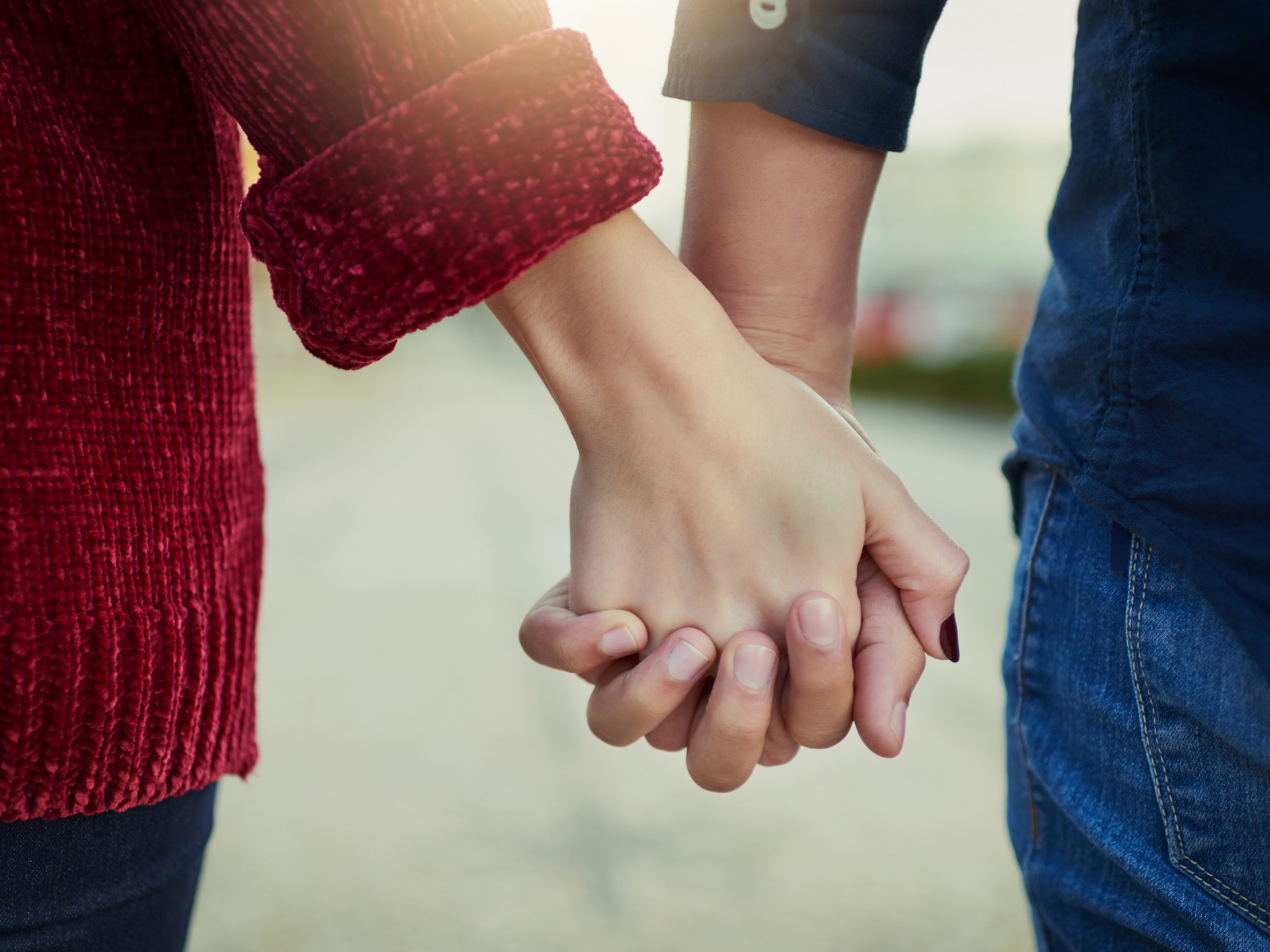 Parejas que se conocen en Tinder tienen más posibilidades de casarse! —  FMDOS