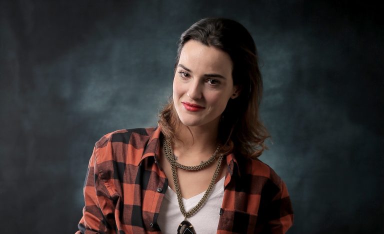Renata Ruiz relata violento 'portonazo' del que fue víctima su familia