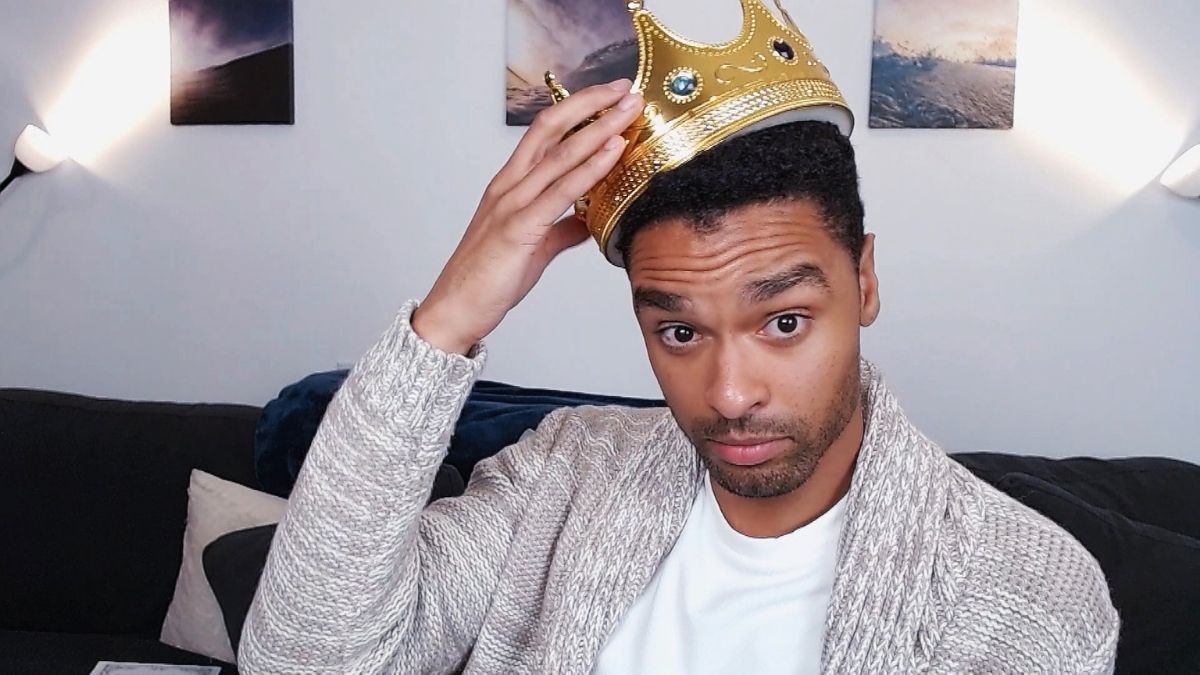 Shonda Rhimes defiende la salida de Regé-Jean Page de Bridgerton