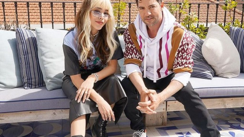 David Bisbal y Danna Paola por primera vez junto en "Vuelve, vuelve" 