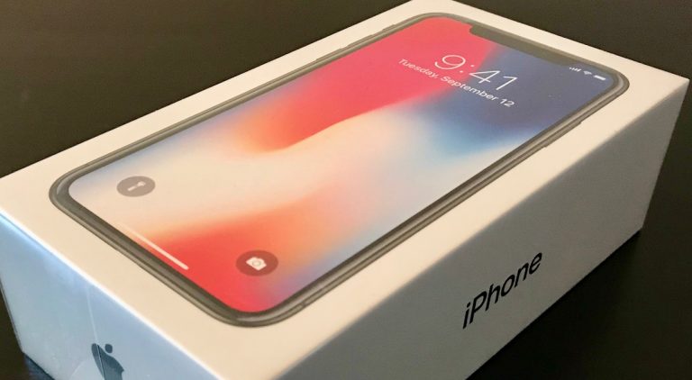 Profesora compró iPhone de última generación y recibió un bloque de cemento