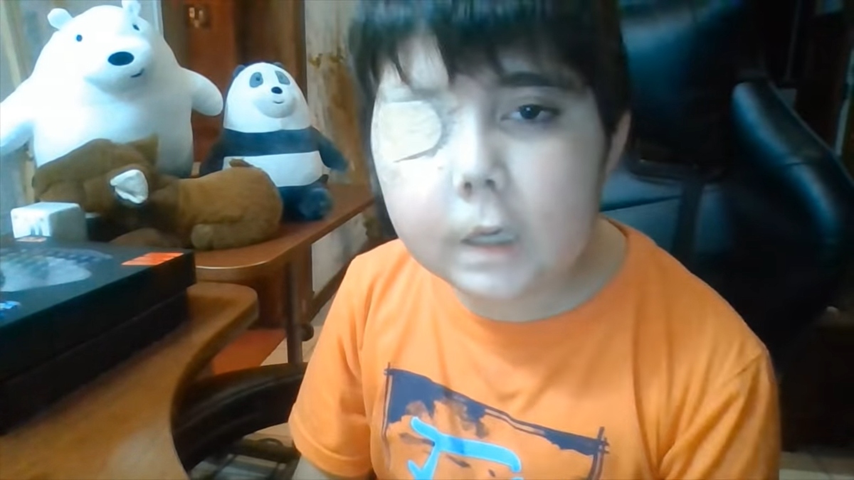 ¡Tremendo logro! Niño youtuber chileno logró dos millones de suscriptores en solo horas