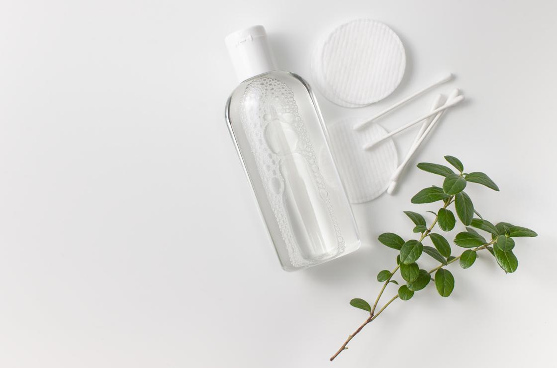 ¿Usas agua micelar? Conoce los mitos y verdades de esta solución