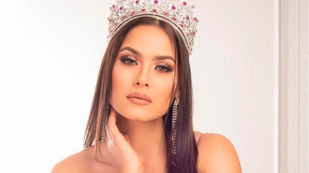 Andrea Meza De México Se Queda Con La Corona Del Miss Universo
