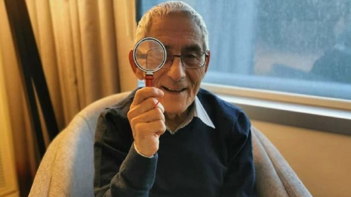 Al más puro estilo de "El Agente Topo": Abuelito celebró su cumpleaños con la temática del documental