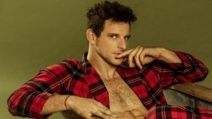 Eyal Meyer y su aventura como modelo: "Dan ganas de seguir haciéndolo"