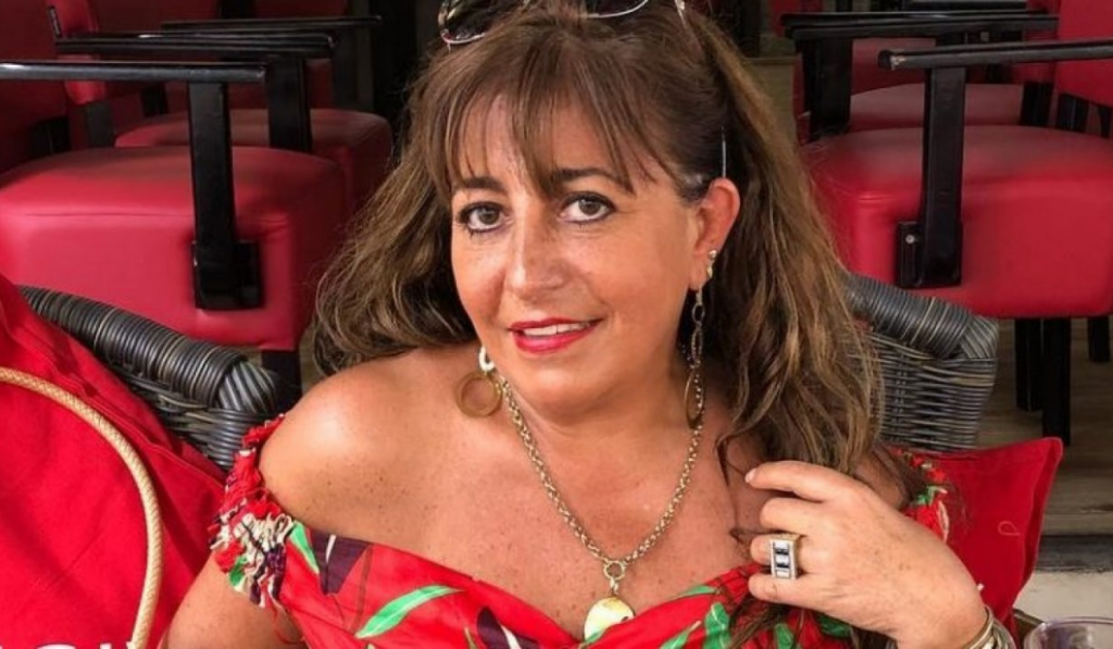 Helhue Sukini responde a críticas por superar aforo en su casa: "¿Cuál es el problema?"