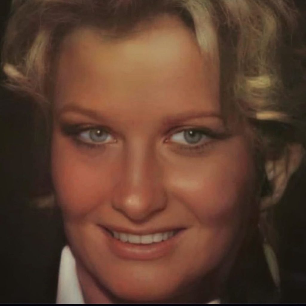 ¡Tierno! Hermano de Luis Miguel dedicó emotivo mensaje a su madre