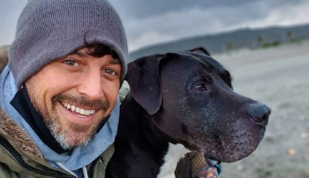 Pascual Fernández Cuenta Que Falleció Su Perrito 4
