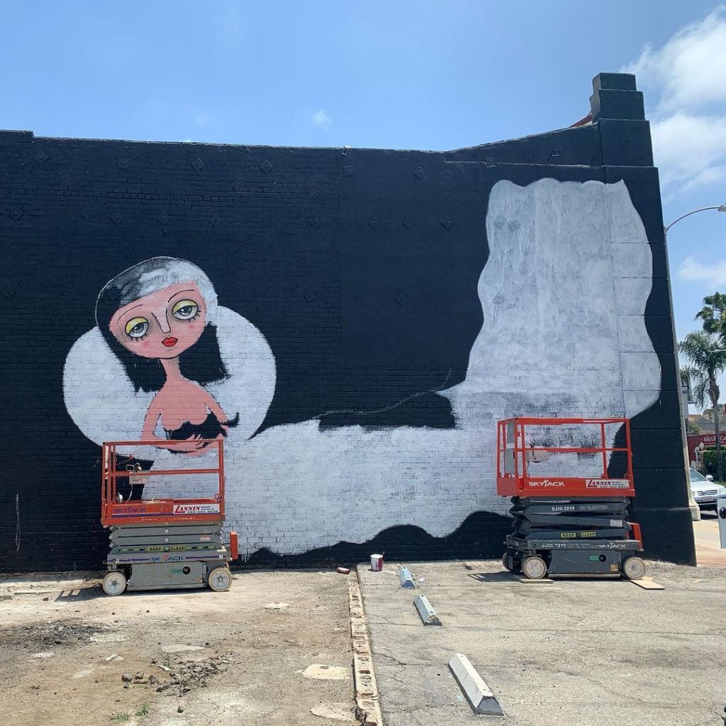 Proceso del mural de Mon Laferte