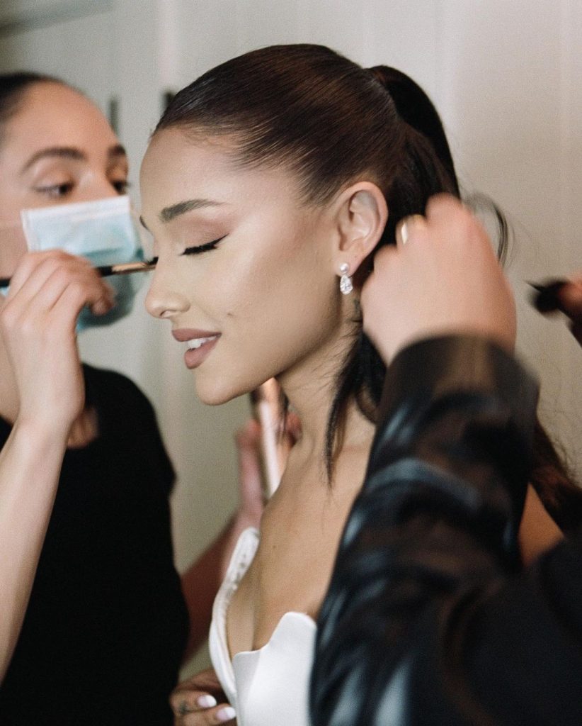 Ariana Grande Backstage Boda