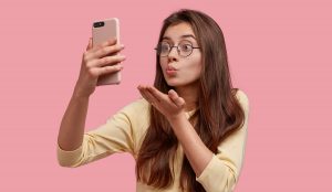 Nos estamos poniendo más torpes para coquetear, según estudio