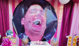 "Necesito encontrarla": Niña celebra cumpleaños con temática de Pancho Saavedra