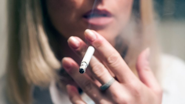 Riesgo Del Tabaco En Mujeres