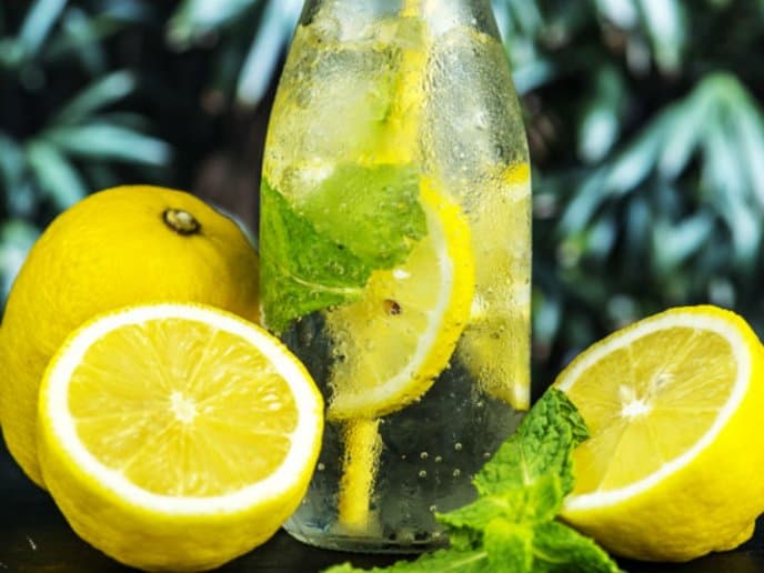 Agua Con Limón