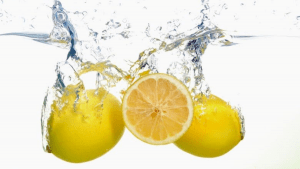 Agua con limón en ayuna: ¿Es totalmente beneficioso?