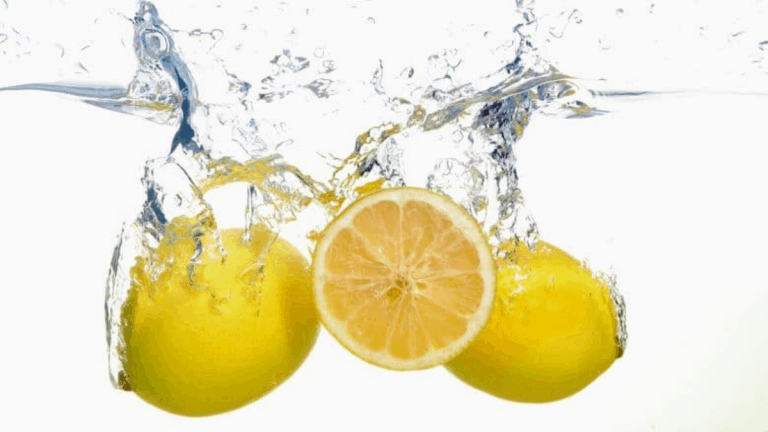 Agua con limón en ayuna: ¿Es totalmente beneficioso?