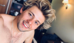 Joaquín Méndez y su polola: La íntima foto que compartió con ella