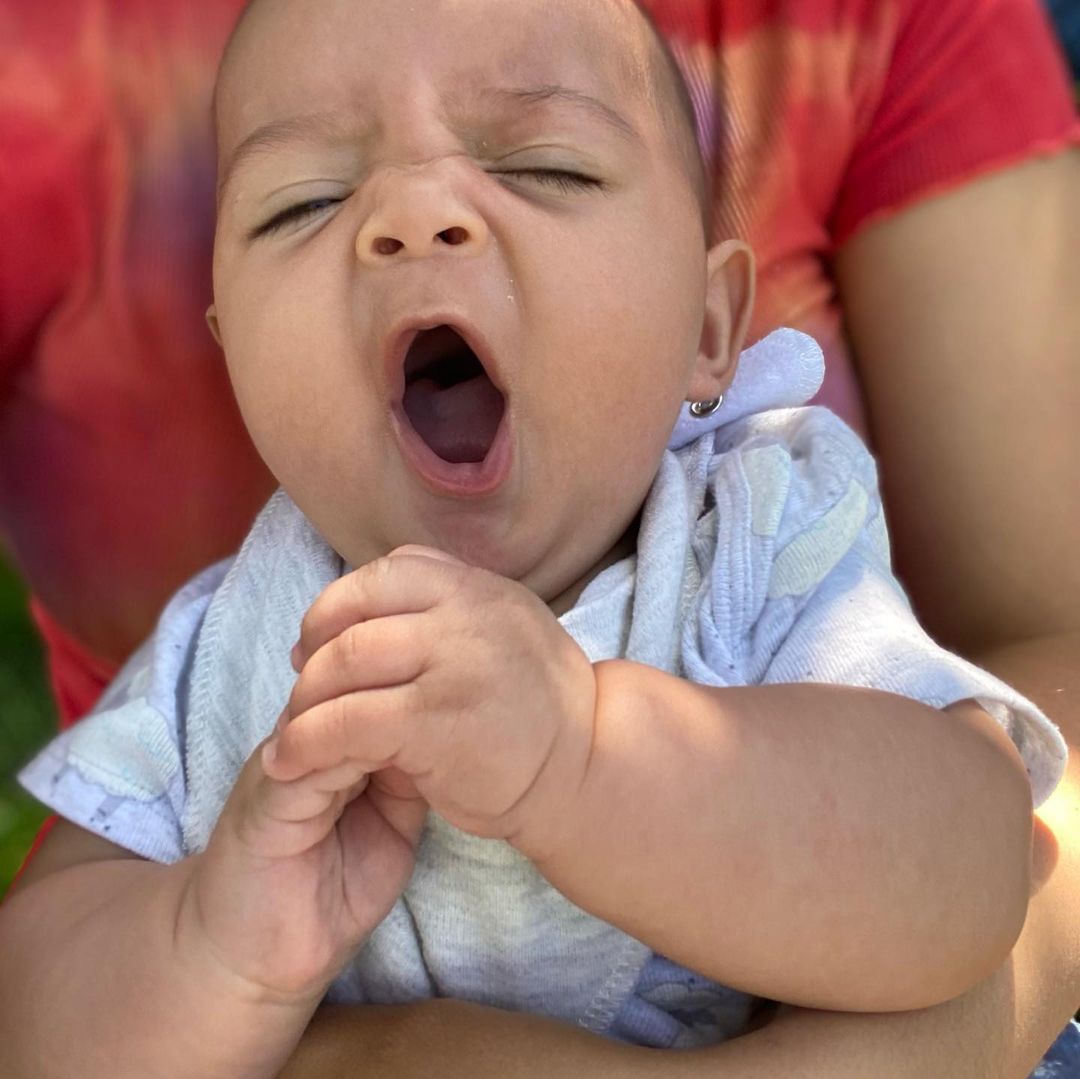 Actriz Y Sus Hijos Mellizos