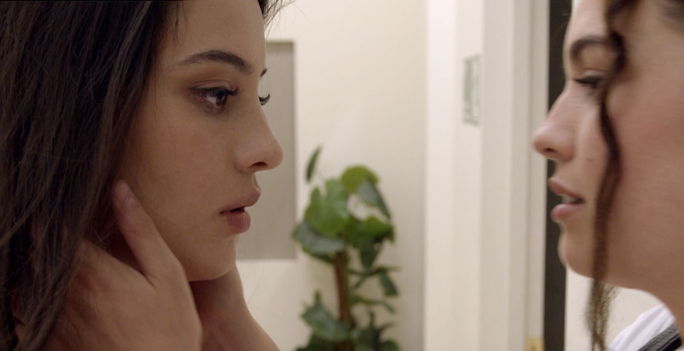 'Rubí' y 'Maca' se besaron en 'Edificio Corona': ¡Twitter estalló!