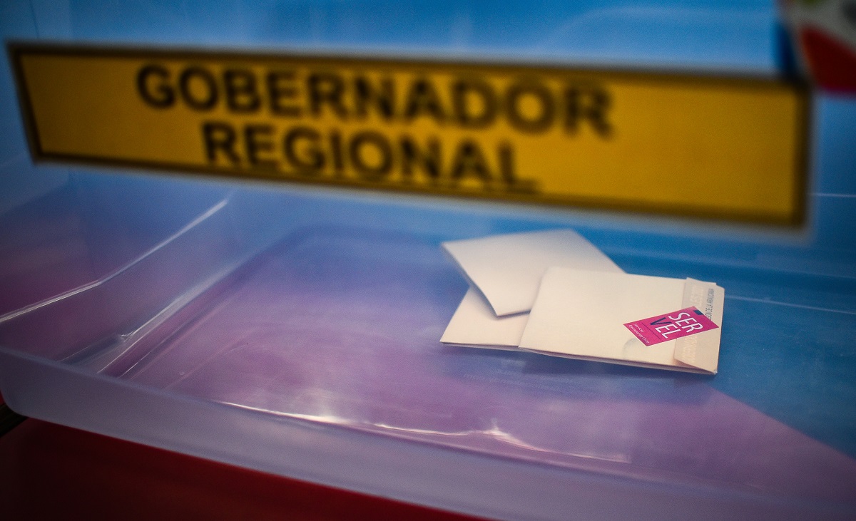 cuantas regiones votaran por gobernadores este domingo