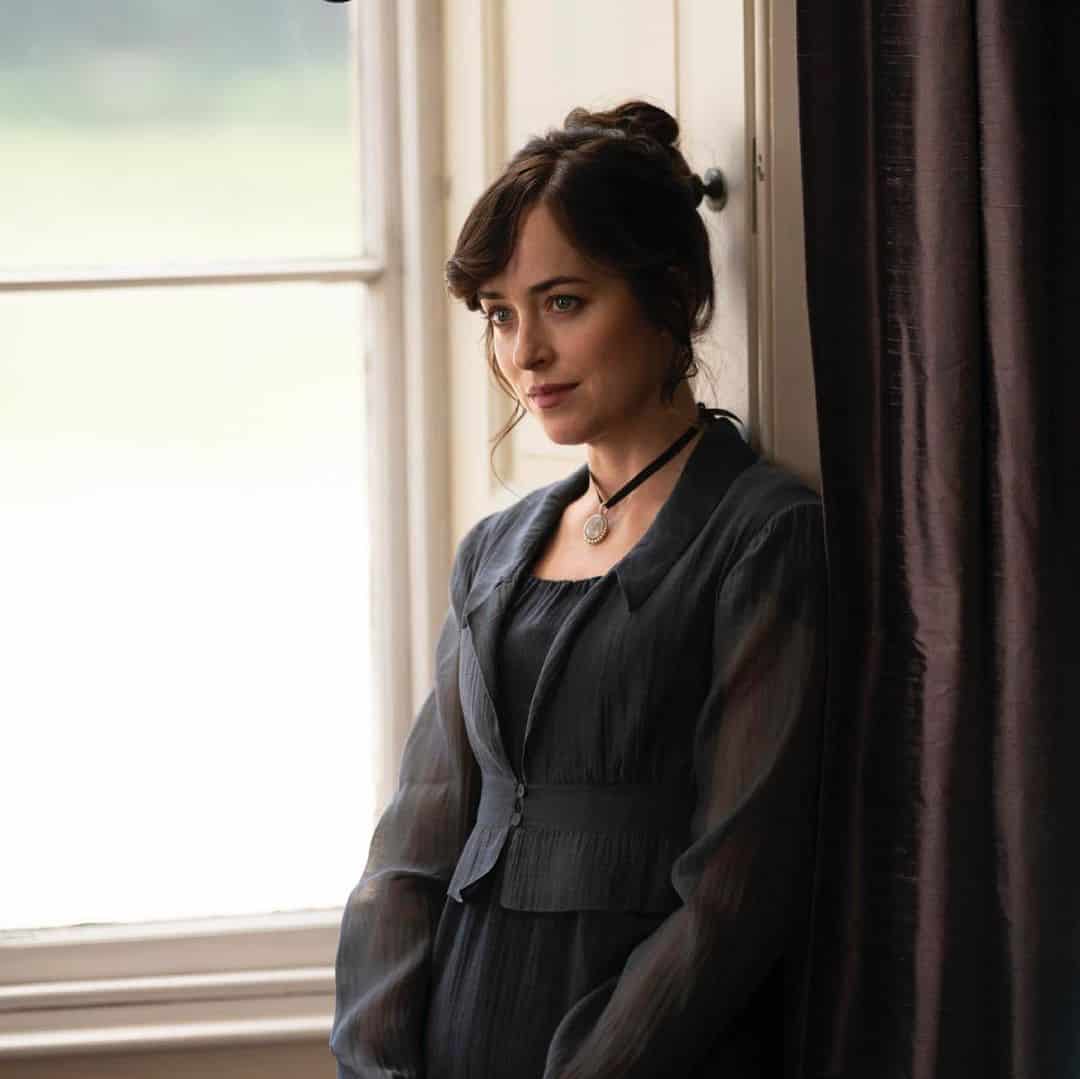 Dakota Johnson En Persuasión