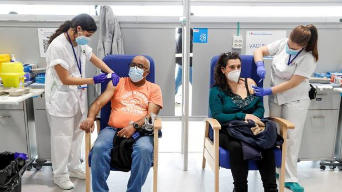 Presidente Piñera anuncia vacunación para adolescentes