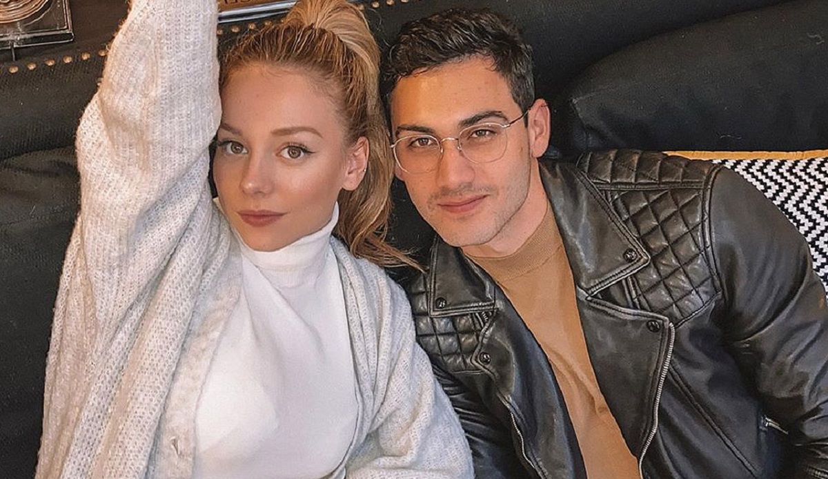 ¿Por mantenido? Ester Expósito se refiere al supuesto motivo de quiebre con su novio