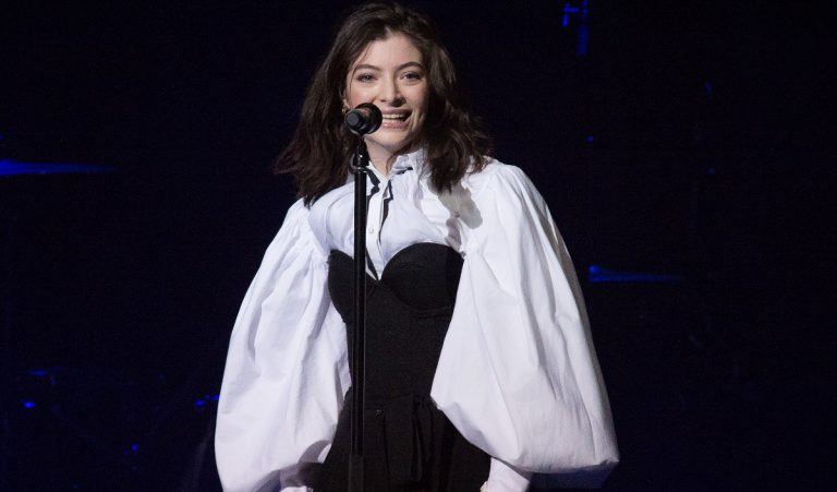 Lorde Performs At Le Zenith In Paris