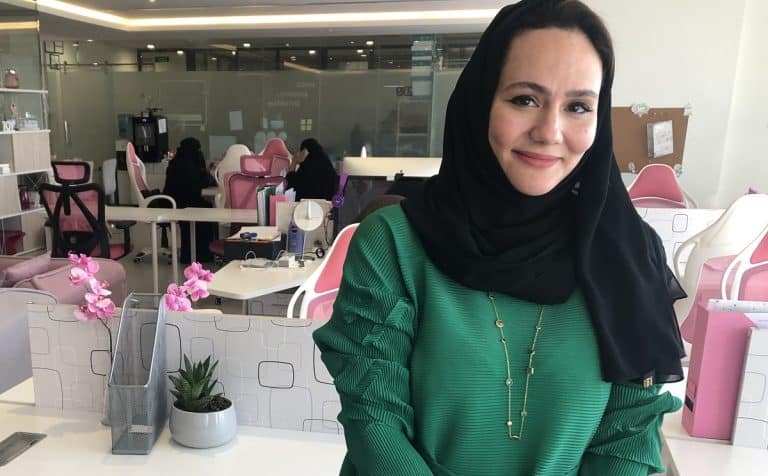 mujeres de Arabia Saudita podrán vivir solar sin custodio masculino