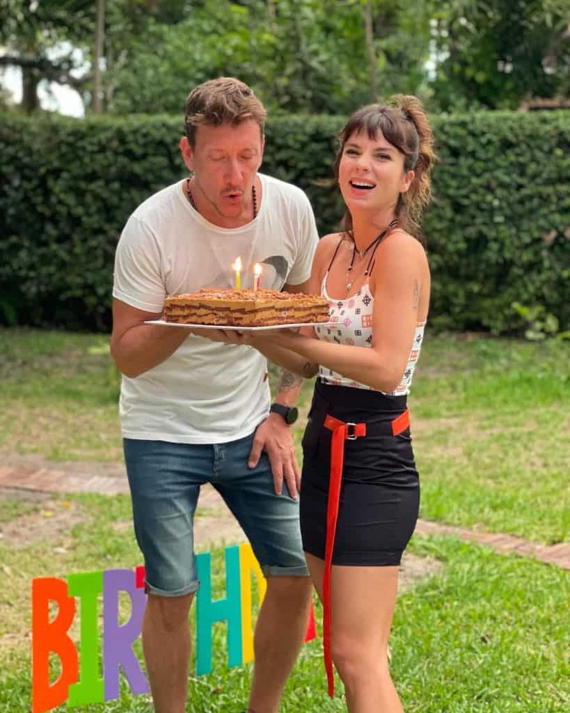 Nico Vázquez Y Gimena Accardi