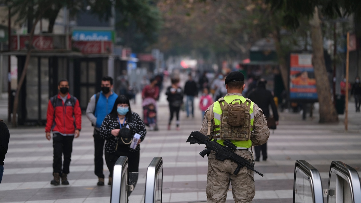 Región Metropolitana retrocede a Cuarentena en el plan Paso a Paso