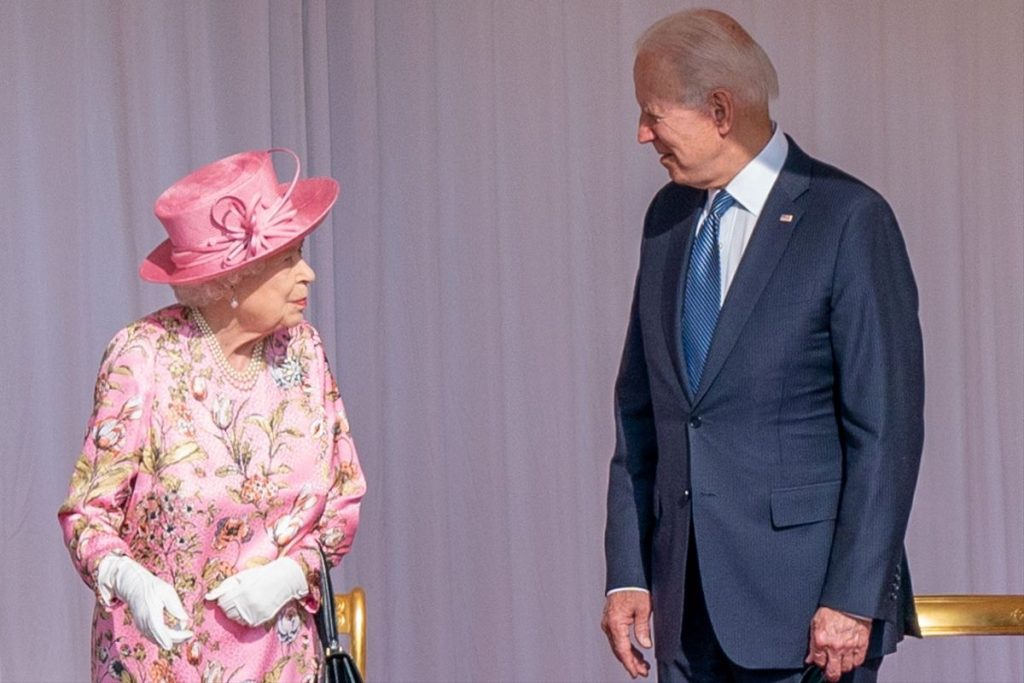 Reina Isabel Ii Y Joe Biden