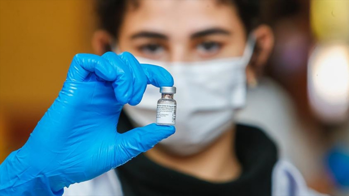 ISP mantiene vacunación con AstraZeneca