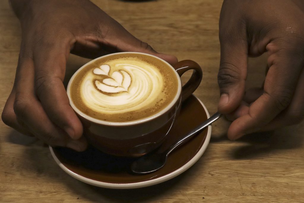 ¡Consumir café podría reducir el riesgo de padecer demencia y Alzheimer!