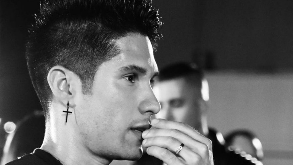 Chyno Miranda se presentó en los Premios Juventud