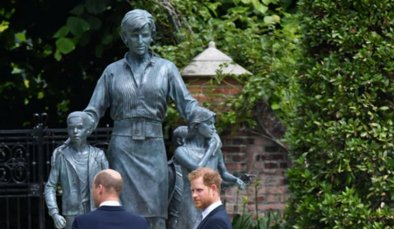 Conoce la imagen de Diana de Gales que es idéntica a su estatua