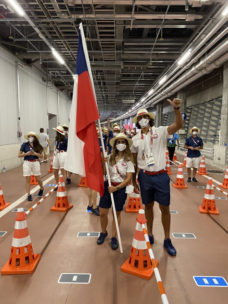 Los Abanderados Después De La Ceremonia
