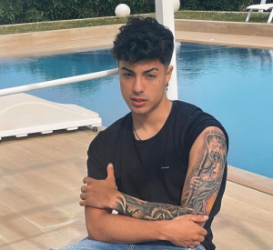 Justicia española detendrá al Tiktoker Naim Darrechi por abuso sexual