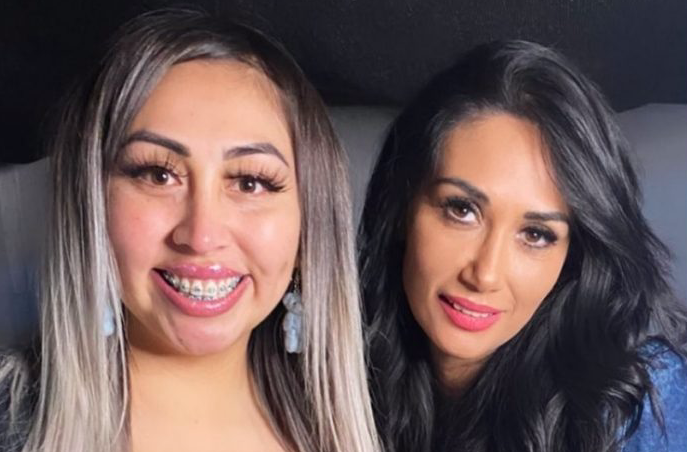 Pamela Díaz Y Naya Fácil